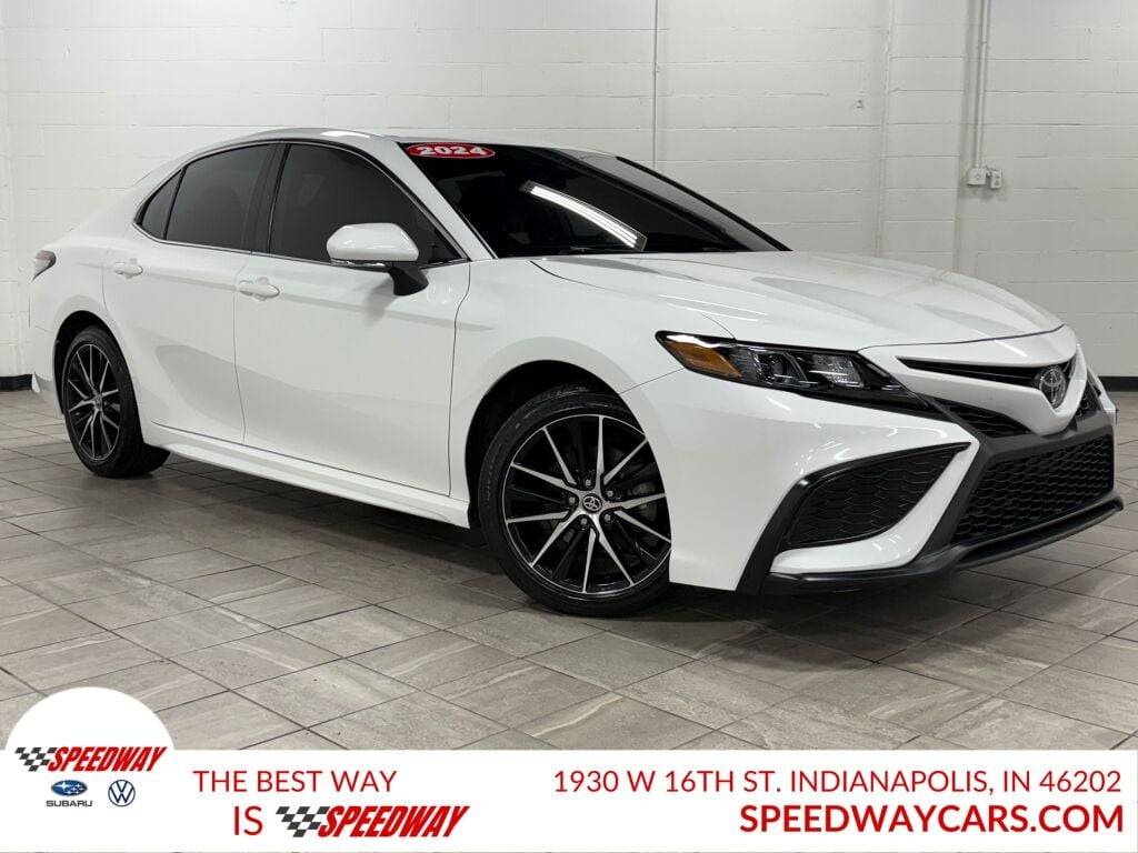 2024 Toyota Camry SE — Sedan — 25,476 mi — Indianapolis, IN