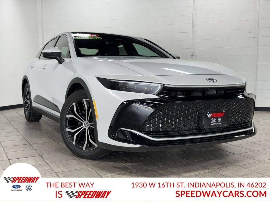 2024 Toyota Crown Limited — Sedan — 24,067 mi — Indianapolis, IN