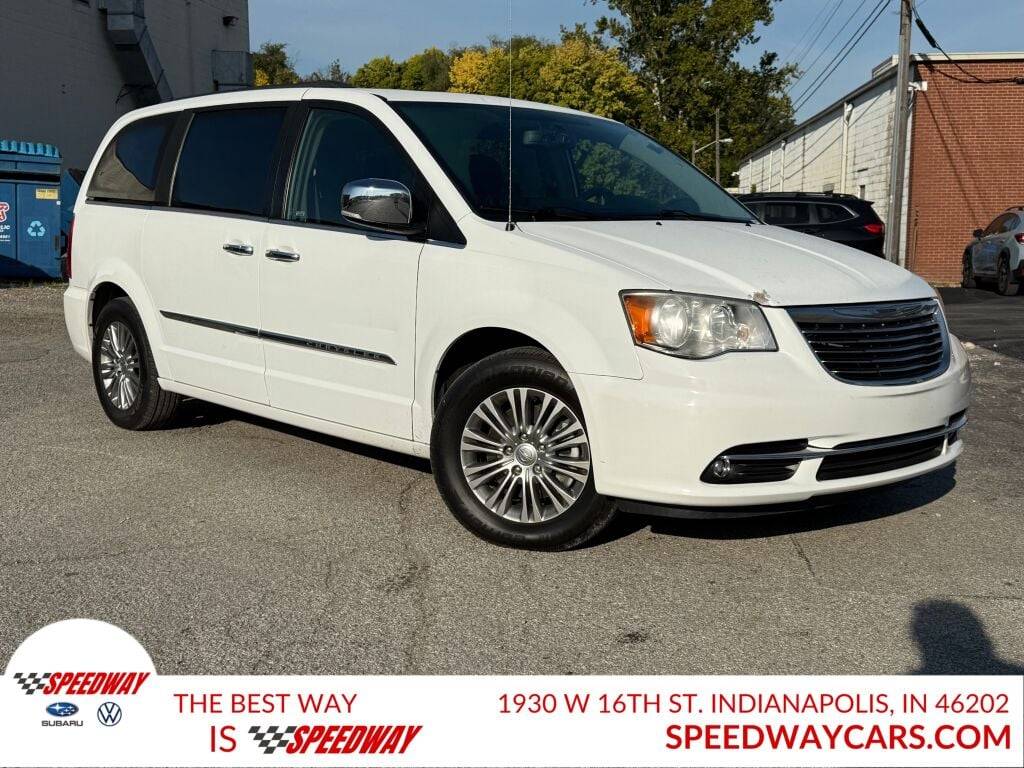 2016 Chrysler Town & Country Touring-L Anniversary Edition — Minivan — 124,300 mi — Indianapolis, IN