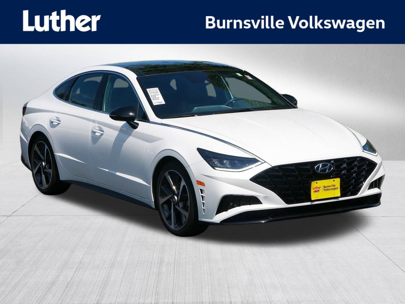 2022 Hyundai Sonata SEL Plus — Sedan — 50,733 mi — Burnsville, MN