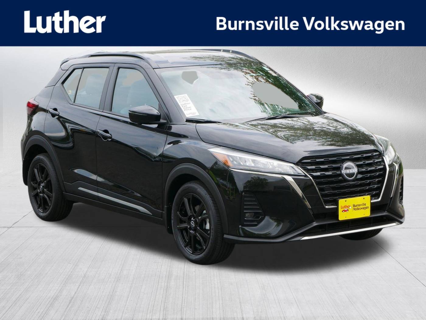 2024 Nissan Kicks SR — SUV — 4,746 mi — Burnsville, MN