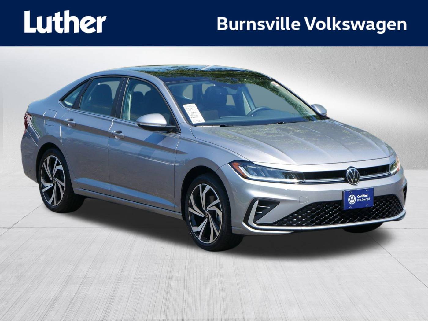 2025 Volkswagen Jetta SEL — Sedan — 3,639 mi — Burnsville, MN