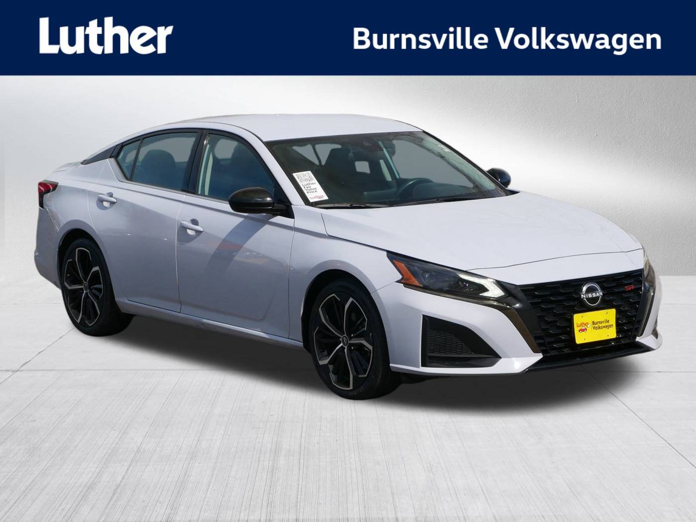 2023 Nissan Altima SR — Sedan — 51,822 mi — Burnsville, MN
