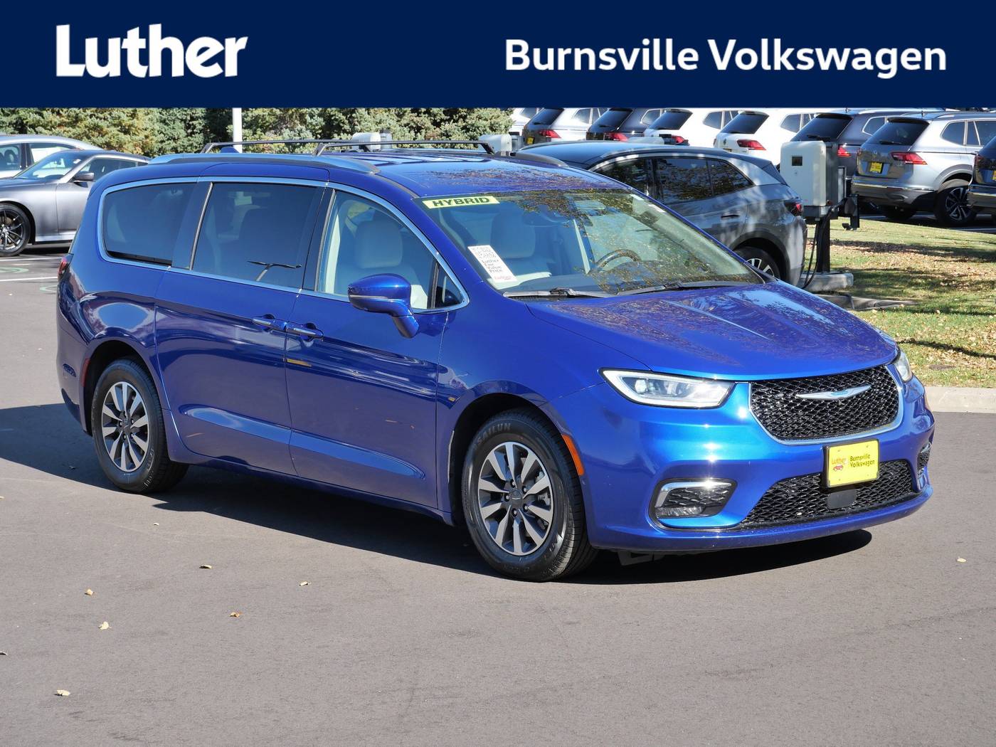 2021 Chrysler Pacifica Hybrid Touring L — Minivan — 73,523 mi — Burnsville, MN