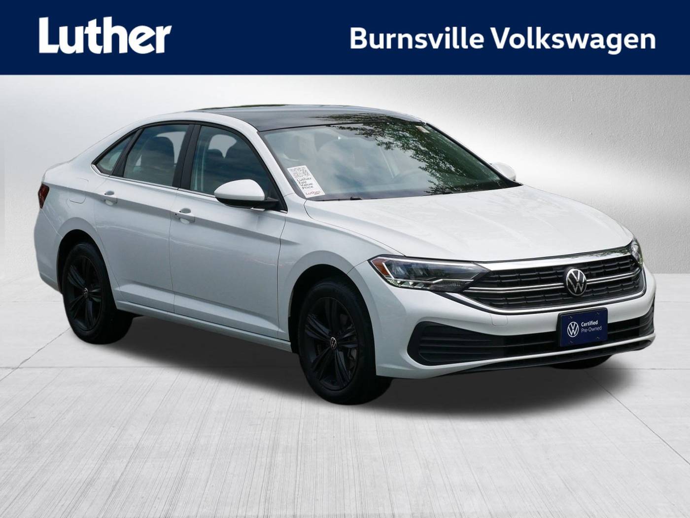 2024 Volkswagen Jetta SE — Sedan — 9,736 mi — Burnsville, MN