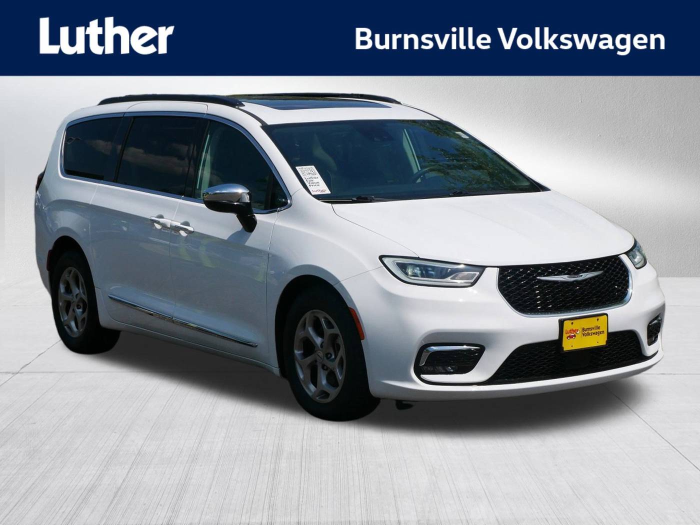 2023 Chrysler Pacifica Limited — Minivan — 66,194 mi — Burnsville, MN