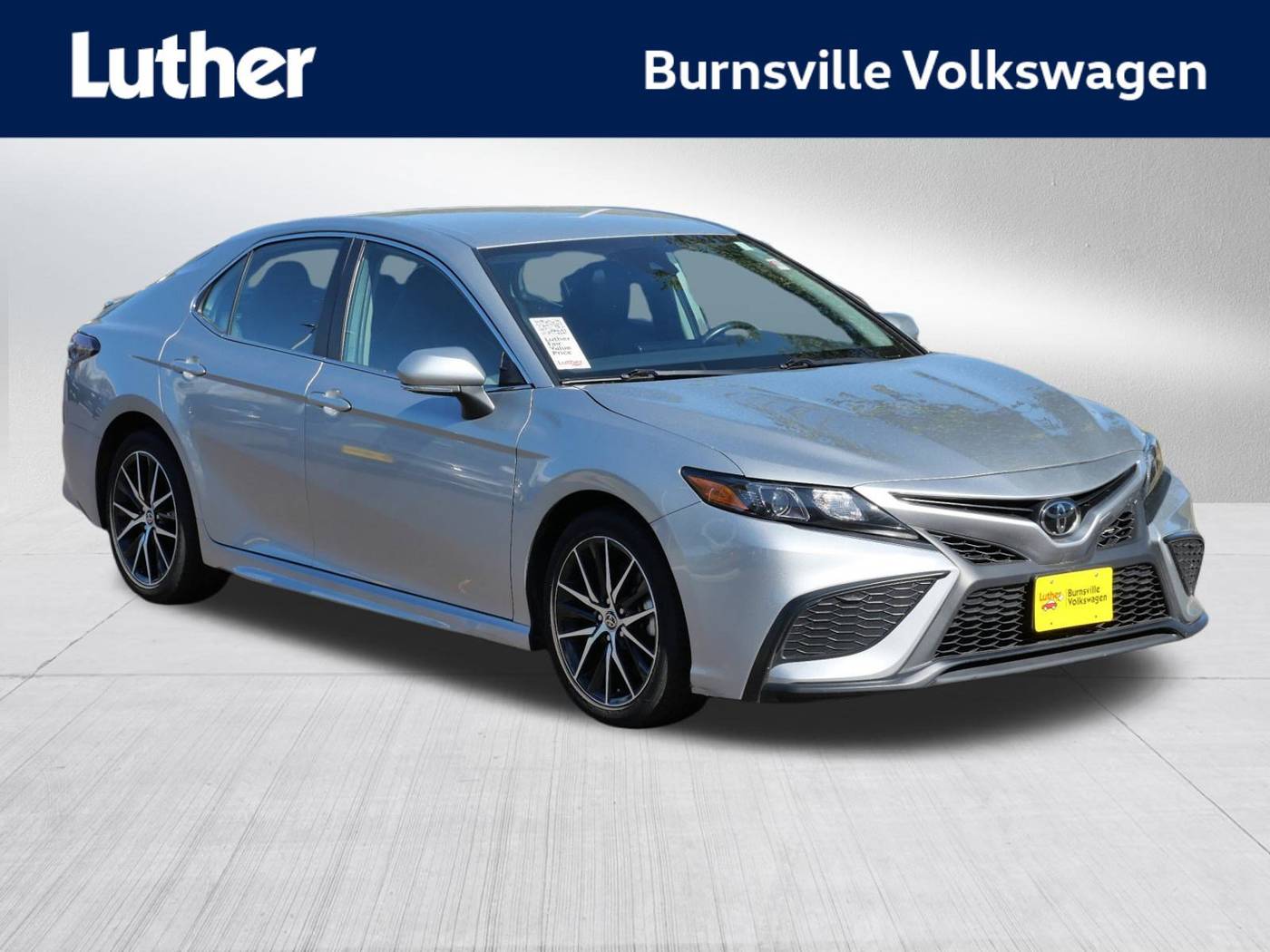 2023 Toyota Camry SE — Sedan — 61,329 mi — Burnsville, MN