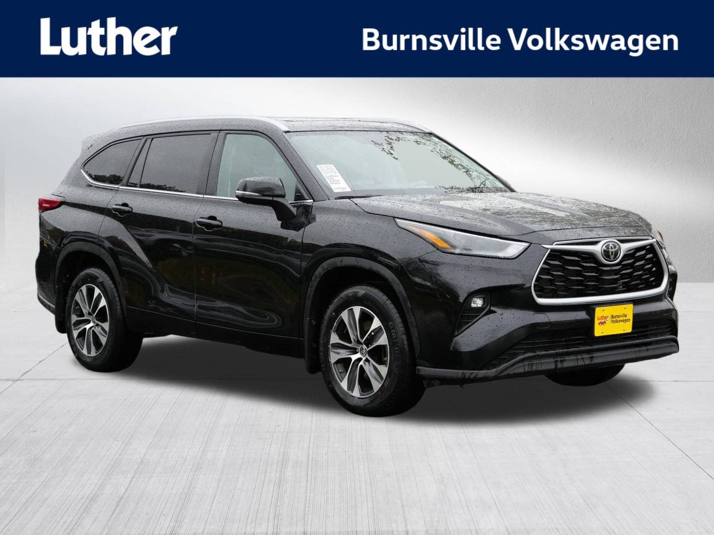 2023 Toyota Highlander XLE — SUV — 57,769 mi — Burnsville, MN