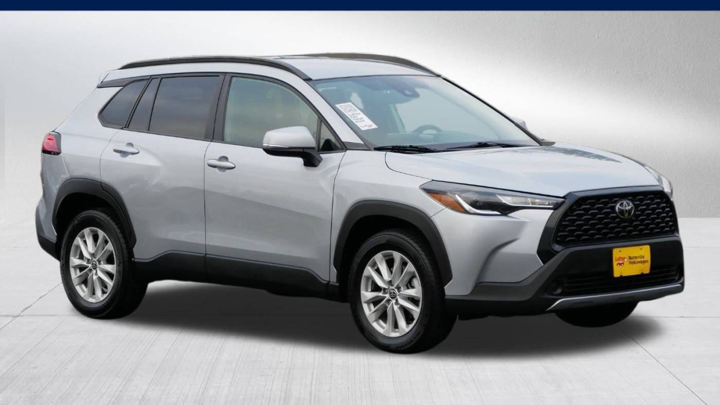 2022 Toyota Corolla Cross LE — SUV — 46,328 mi — Burnsville, MN