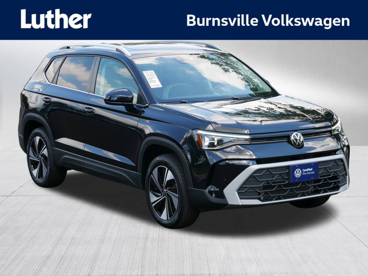 2025 Volkswagen Taos SE — SUV — 4,805 mi — Burnsville, MN
