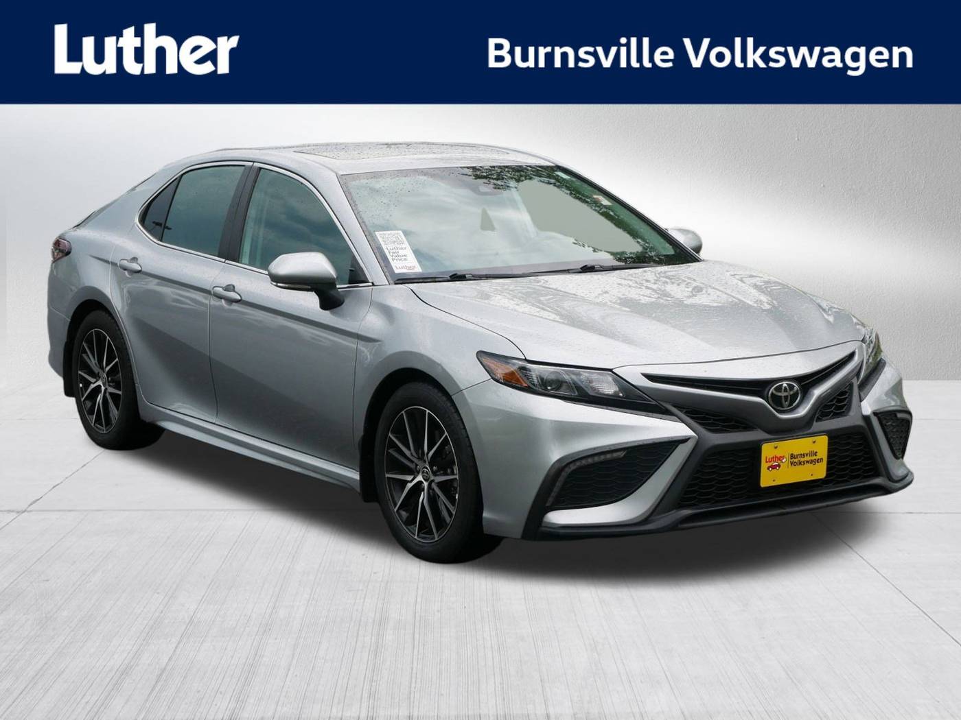 2023 Toyota Camry SE — Sedan — 45,332 mi — Burnsville, MN