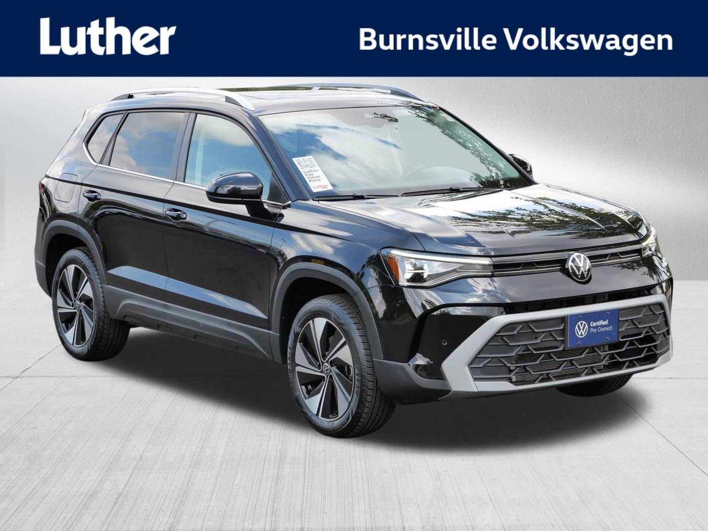 2025 Volkswagen Taos SE — SUV — 3,008 mi — Burnsville, MN