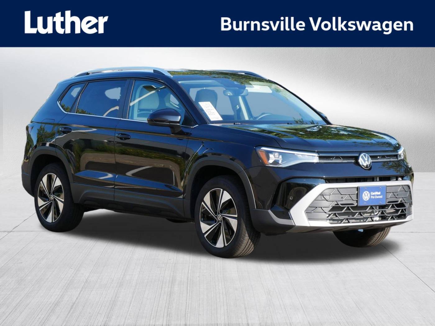 2025 Volkswagen Taos SE — SUV — 3,859 mi — Burnsville, MN
