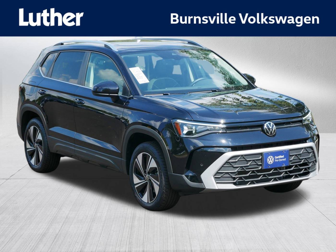 2025 Volkswagen Taos SE — SUV — 2,526 mi — Burnsville, MN