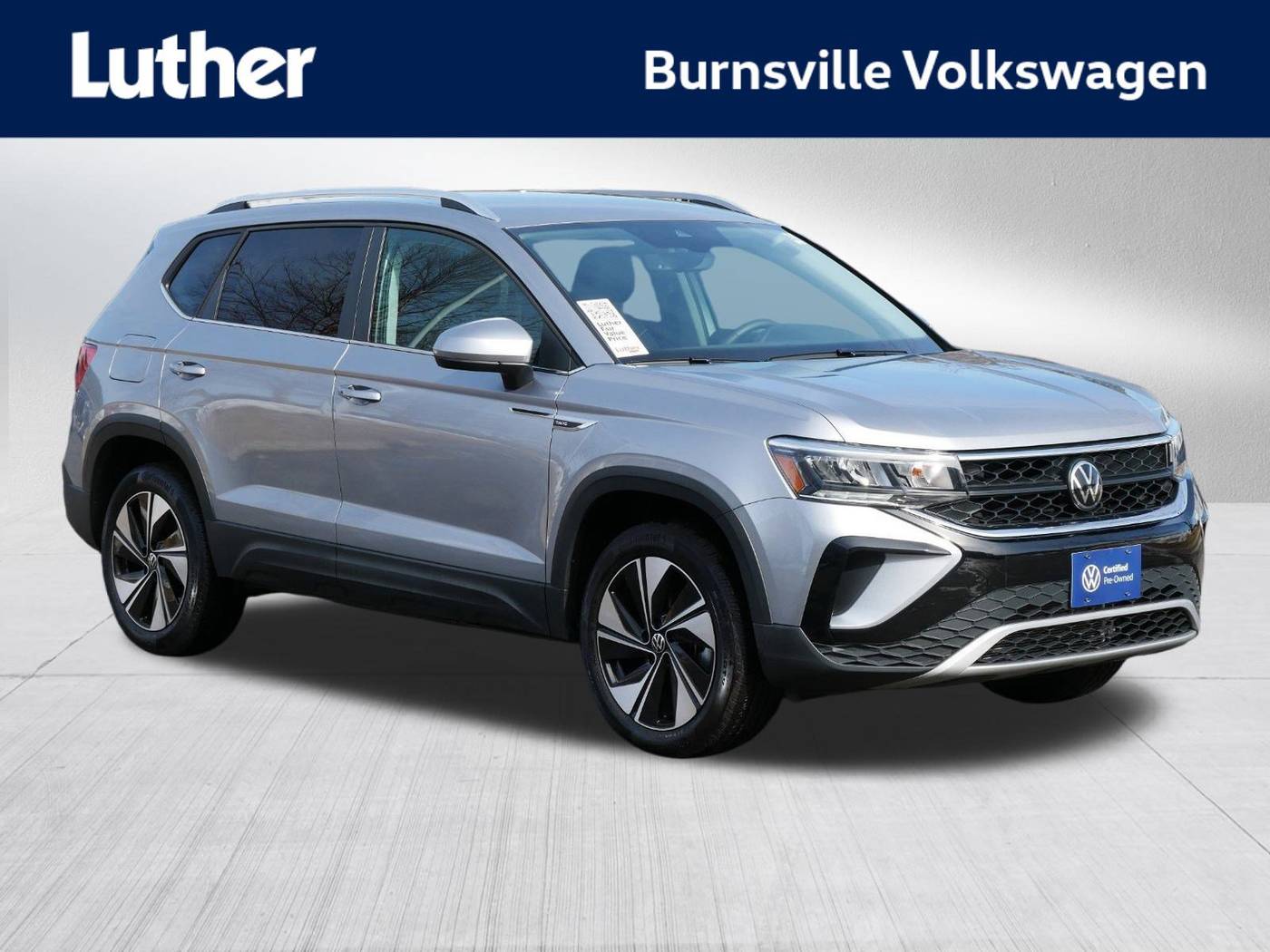 2024 Volkswagen Taos SE — SUV — 2,569 mi — Burnsville, MN