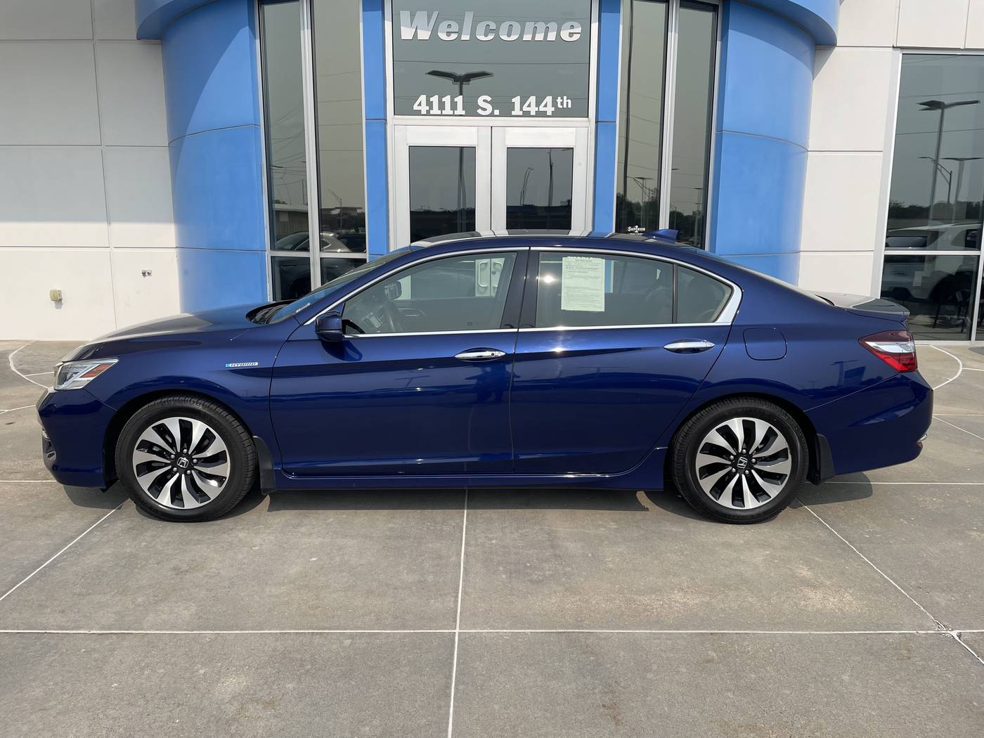 2017 Honda Accord Hybrid Touring — Sedan — 40,261 mi — Omaha, NE