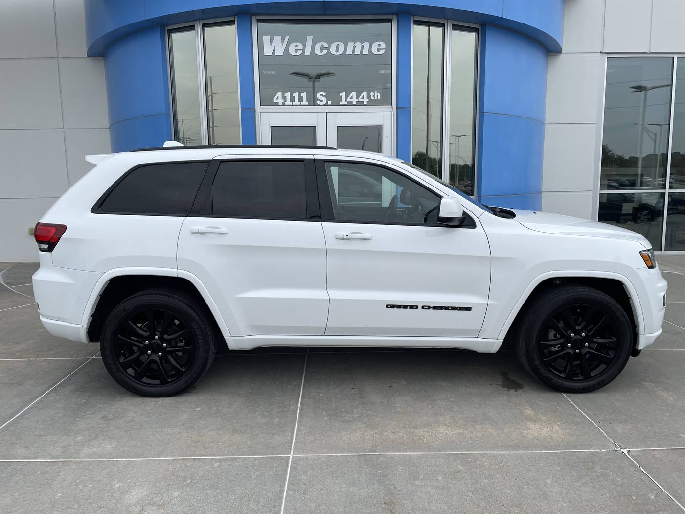 2019 Jeep Grand Cherokee Altitude — SUV — 97,909 mi — Omaha, NE