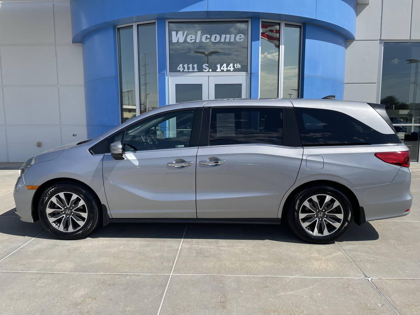 2022 Honda Odyssey EX-L — Minivan — 52,549 mi — Omaha, NE
