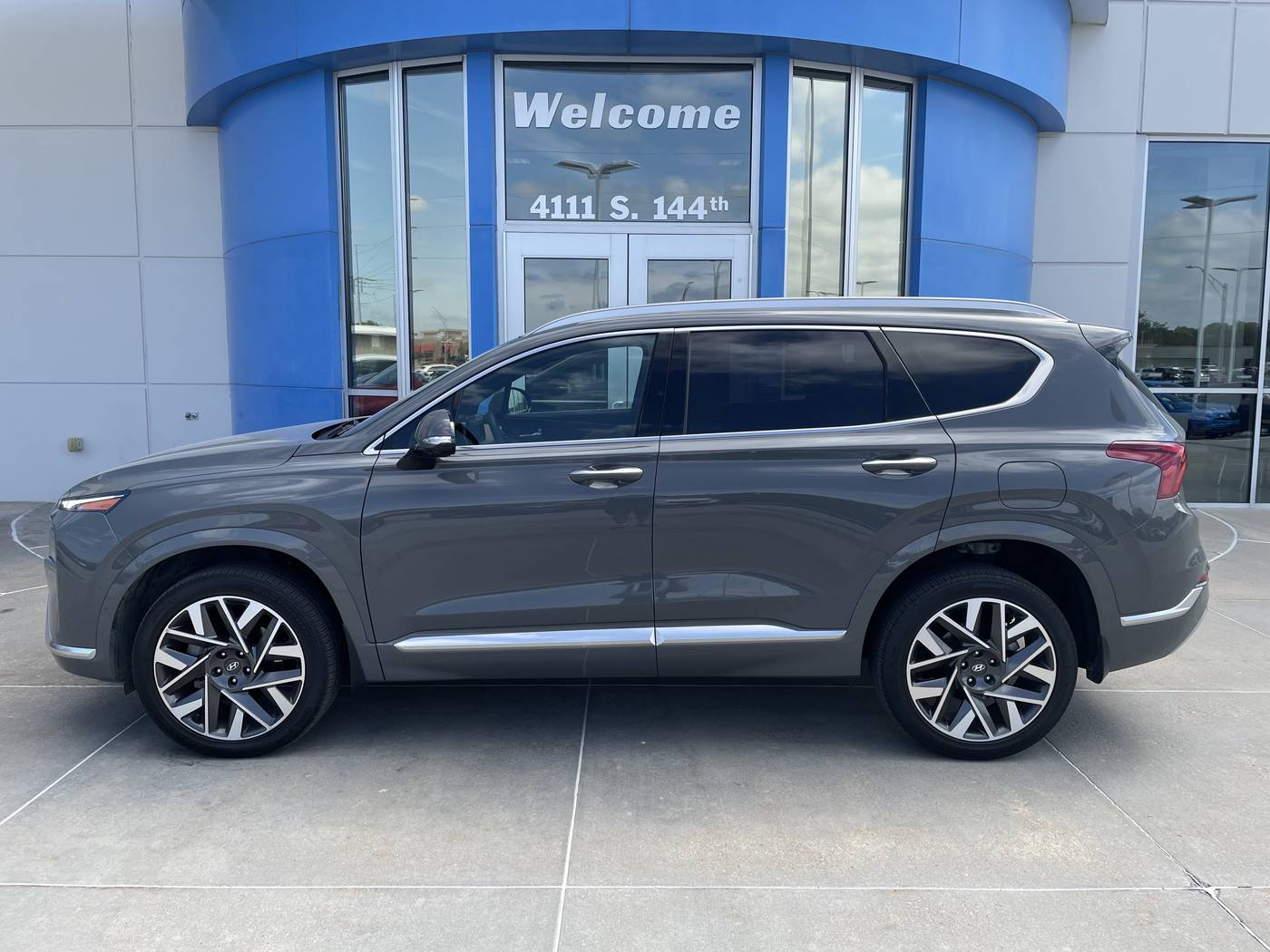 2023 Hyundai Santa Fe Calligraphy — SUV — 10,569 mi — Omaha, NE