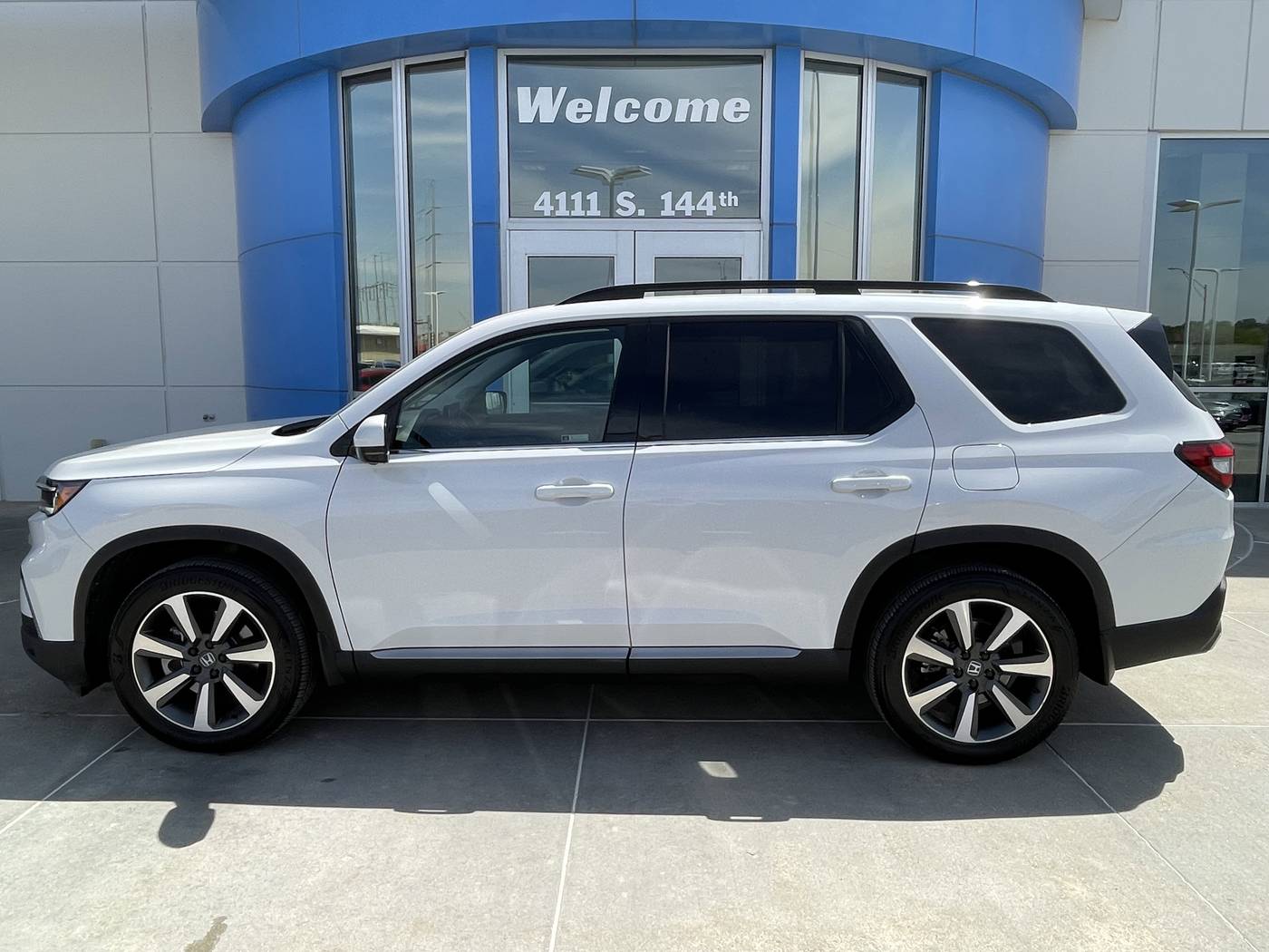 2023 Honda Pilot Elite — SUV — 22,733 mi — Omaha, NE