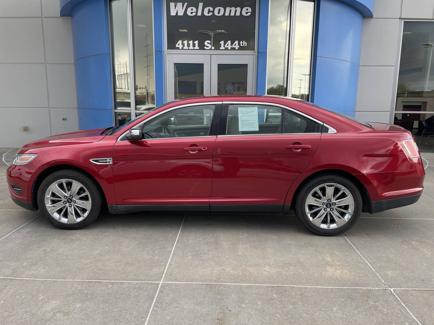 2011 Ford Taurus Limited — Sedan — 65,539 mi — Omaha, NE