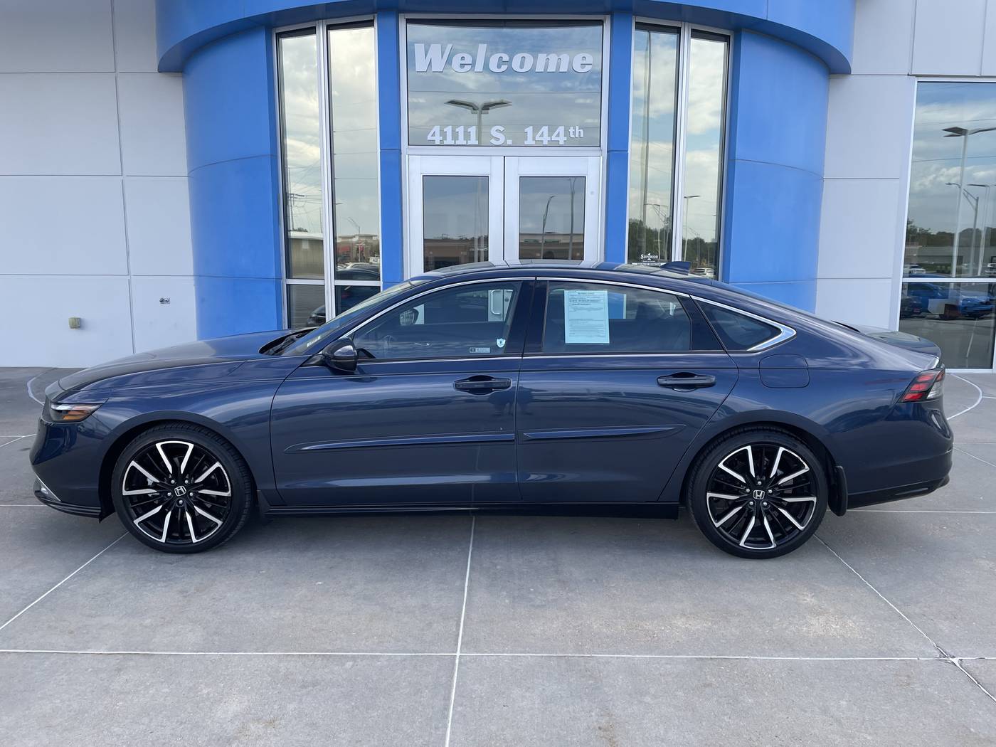 2024 Honda Accord Hybrid Touring — Sedan — 4,339 mi — Omaha, NE