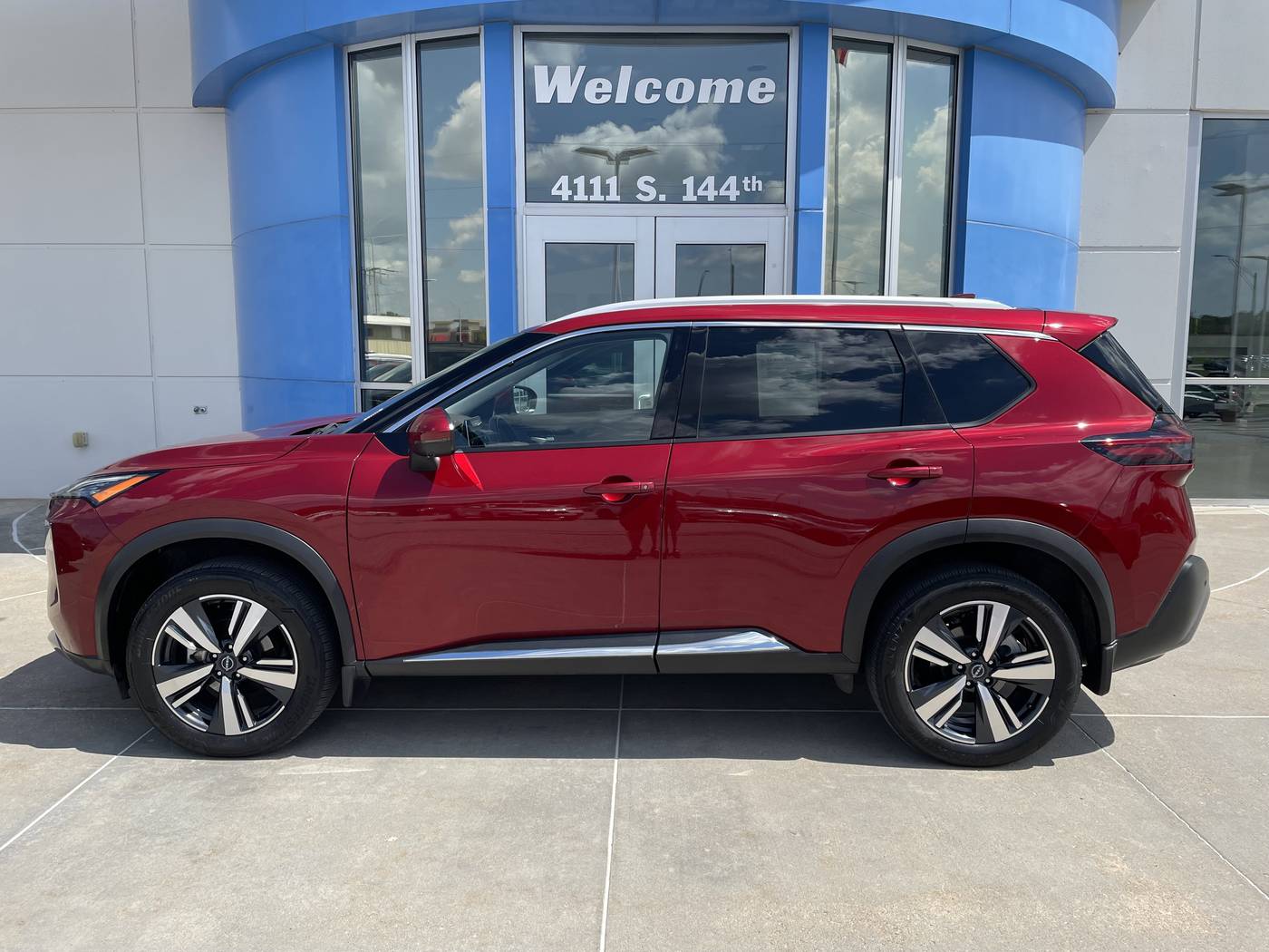 2023 Nissan Rogue SL — SUV — 41,187 mi — Omaha, NE