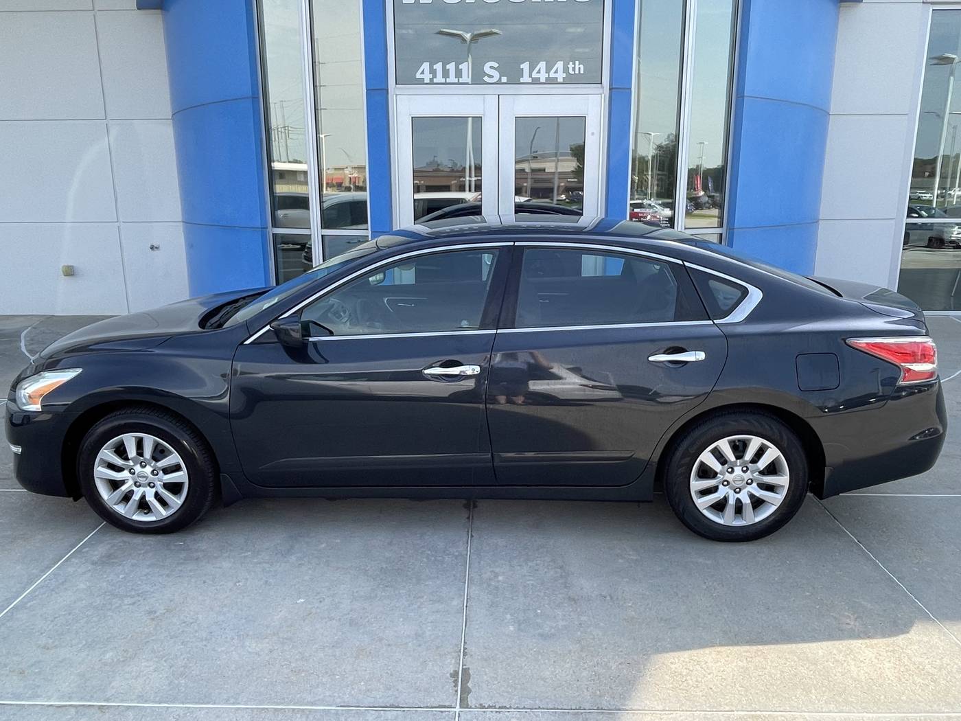 2015 Nissan Altima 2.5 S — Sedan — 56,323 mi — Omaha, NE