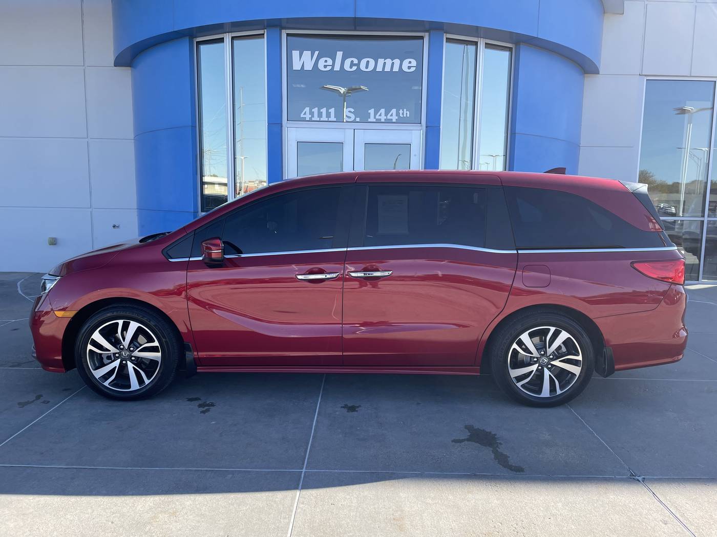 2024 Honda Odyssey Touring — Minivan — 14,160 mi — Omaha, NE