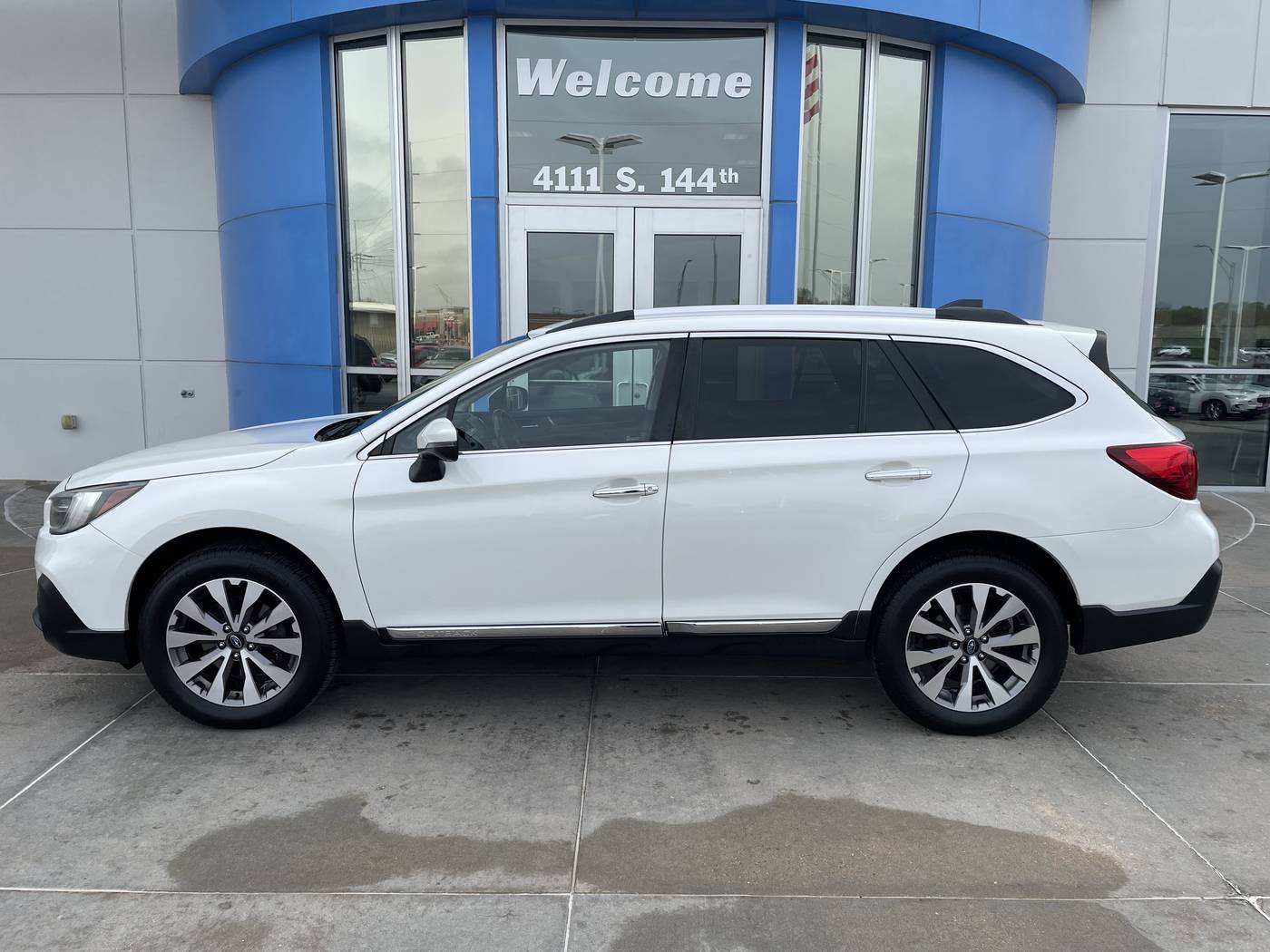 2019 Subaru Outback 2.5i Touring — SUV — 111,496 mi — Omaha, NE