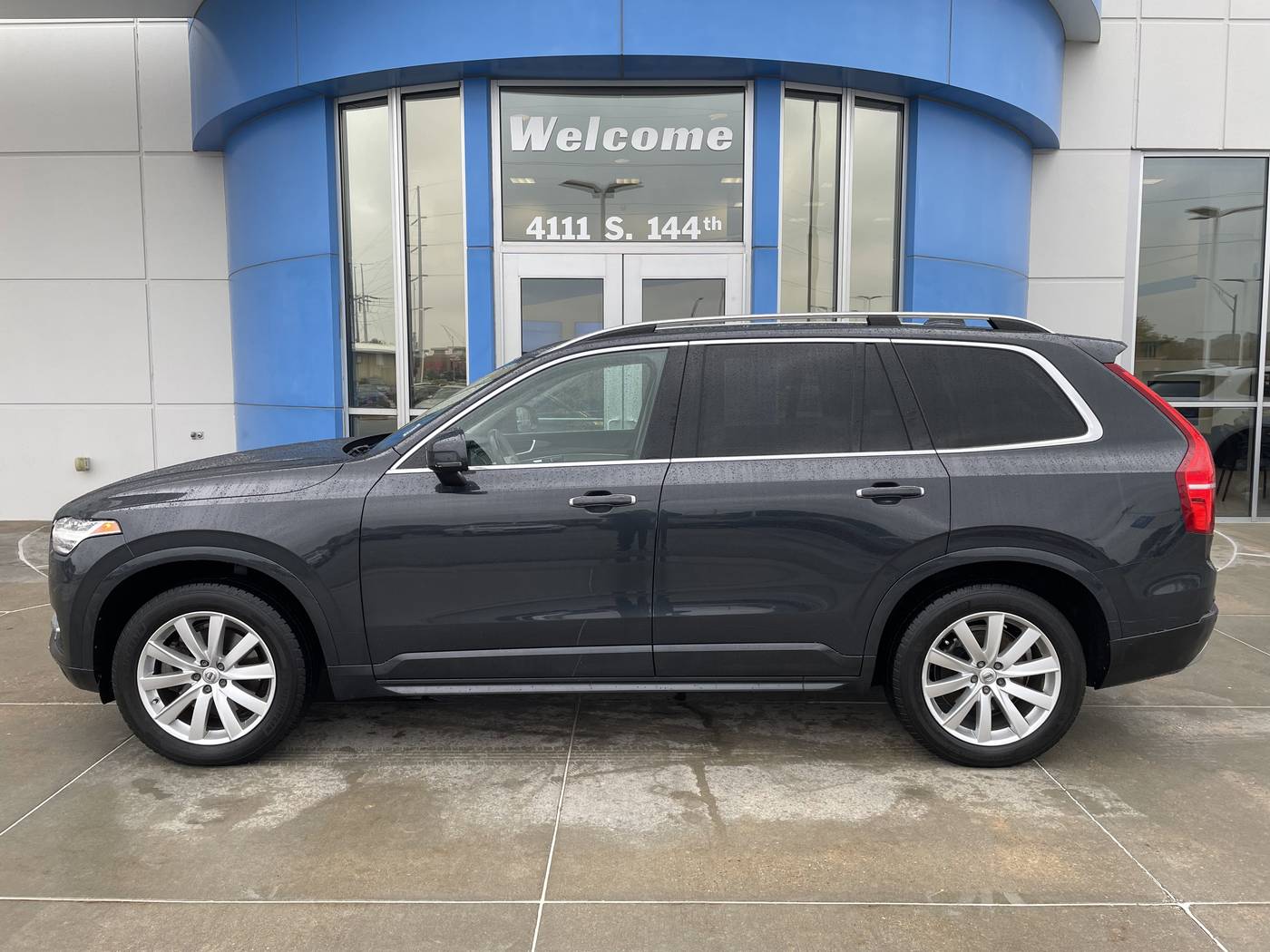 2016 Volvo XC90 T6 Momentum — SUV — 146,829 mi — Omaha, NE