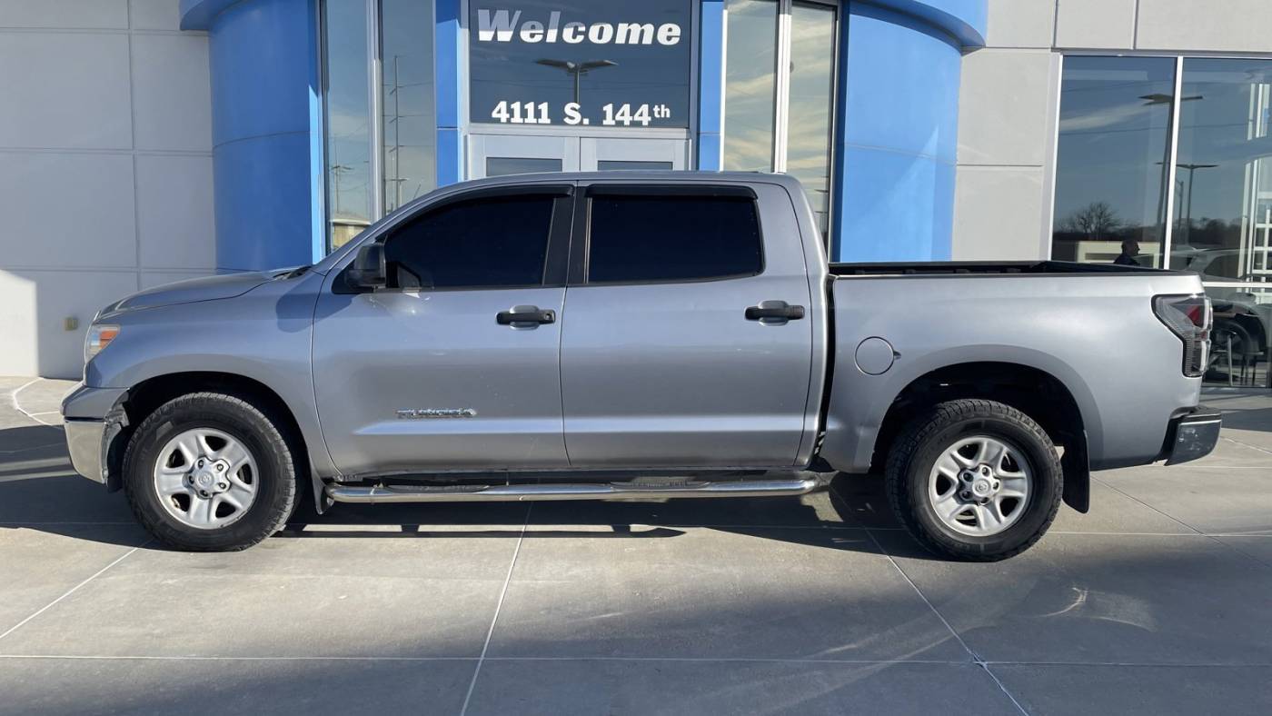 2011 Toyota Tundra Base — Pickup Truck — 133,250 mi — Omaha, NE