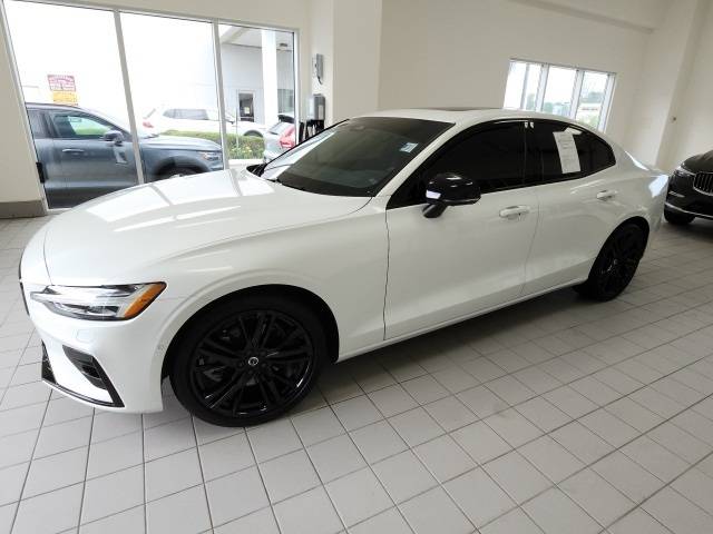 2024 Volvo S60 Plus — Sedan — 17,715 mi — Wappingers Falls, NY