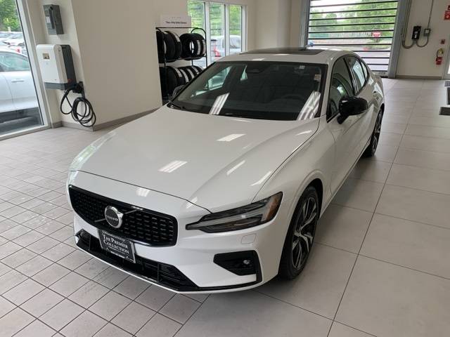 2025 Volvo S60 Core — Sedan — 11,790 mi — Wappingers Falls, NY