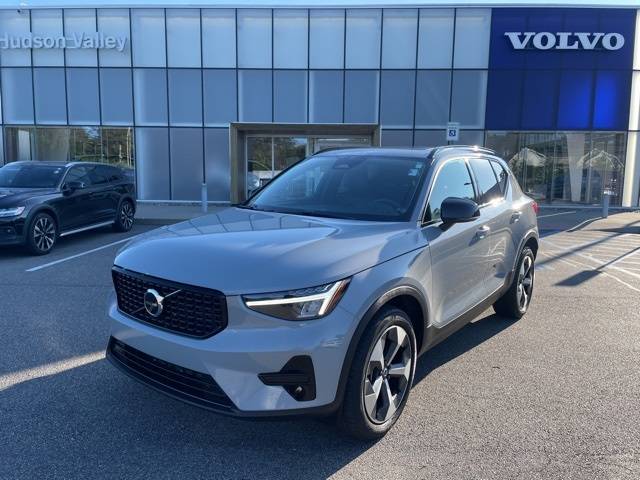 2024 Volvo XC40 Core — SUV — 32,985 mi — Wappingers Falls, NY
