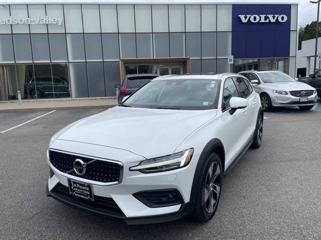 2022 Volvo V60 Cross Country T5 — Wagon — 37,969 mi — Wappingers Falls, NY