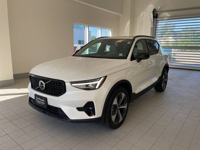 2025 Volvo XC40 Plus — SUV — 2,017 mi — Wappingers Falls, NY