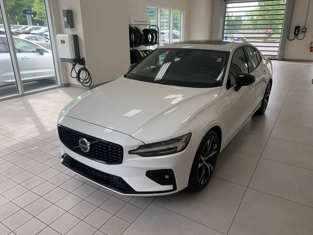 2024 Volvo S60 Core — Sedan — 18,040 mi — Wappingers Falls, NY