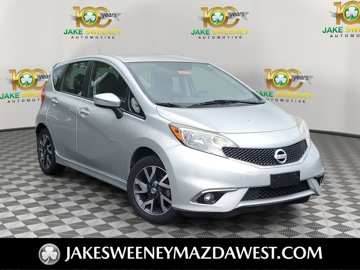 2015 Nissan Versa 1.6 SR — Hatchback — 125,948 mi — Cincinnati, OH