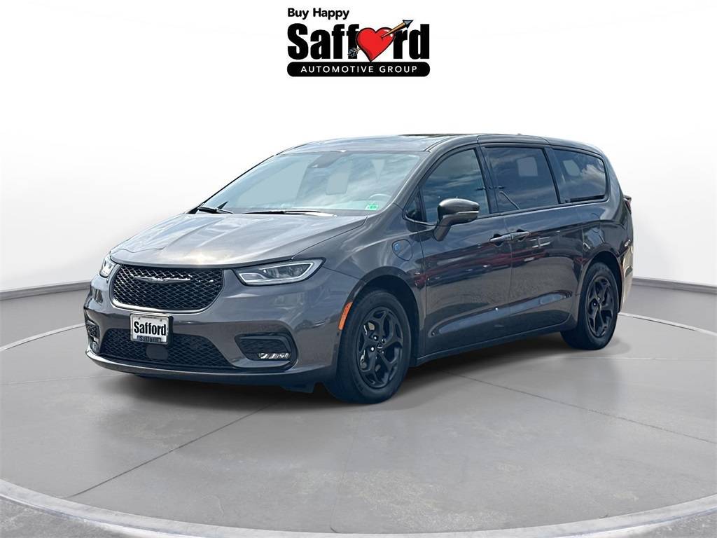 2022 Chrysler Pacifica Hybrid Limited — Minivan — 20,191 mi — Springfield, VA