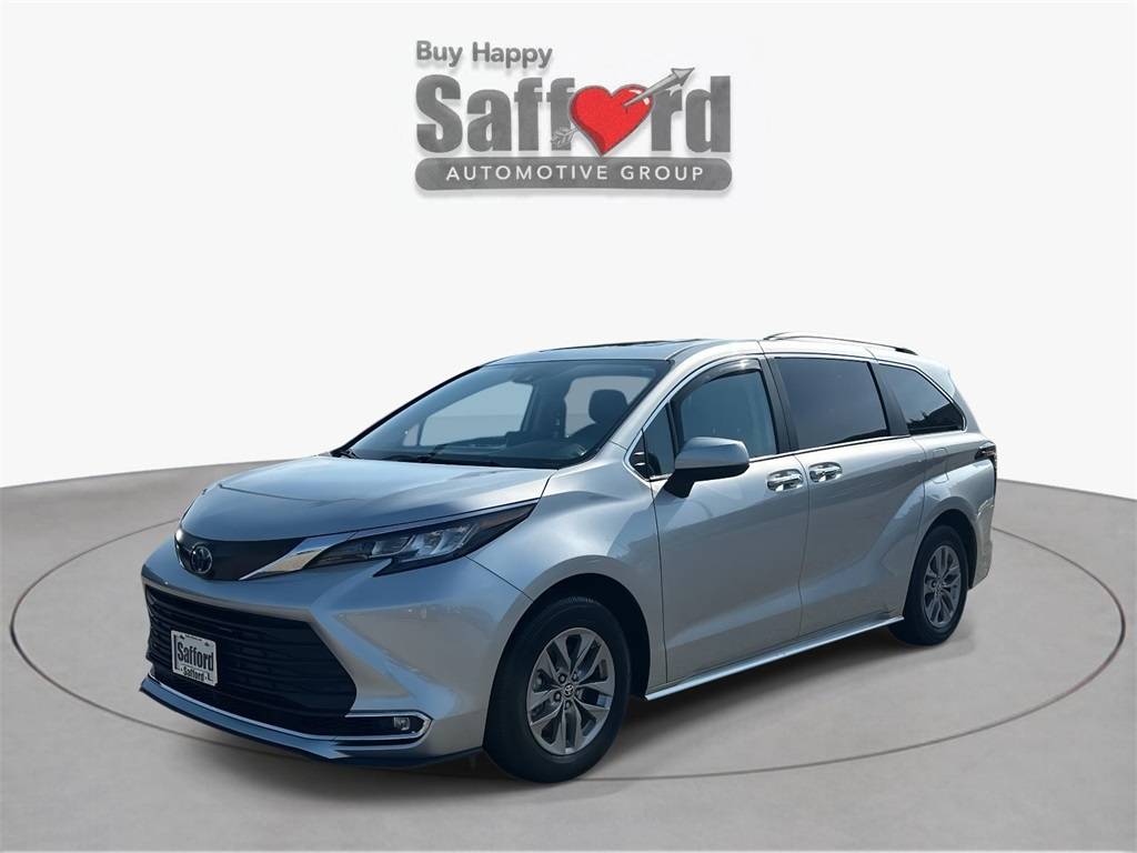 2023 Toyota Sienna XLE — Minivan — 33,448 mi — Springfield, VA