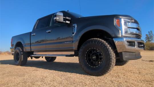 2019 Ford Super Duty F-350 Lariat — Pickup Truck — 69,684 mi — Tucson, AZ