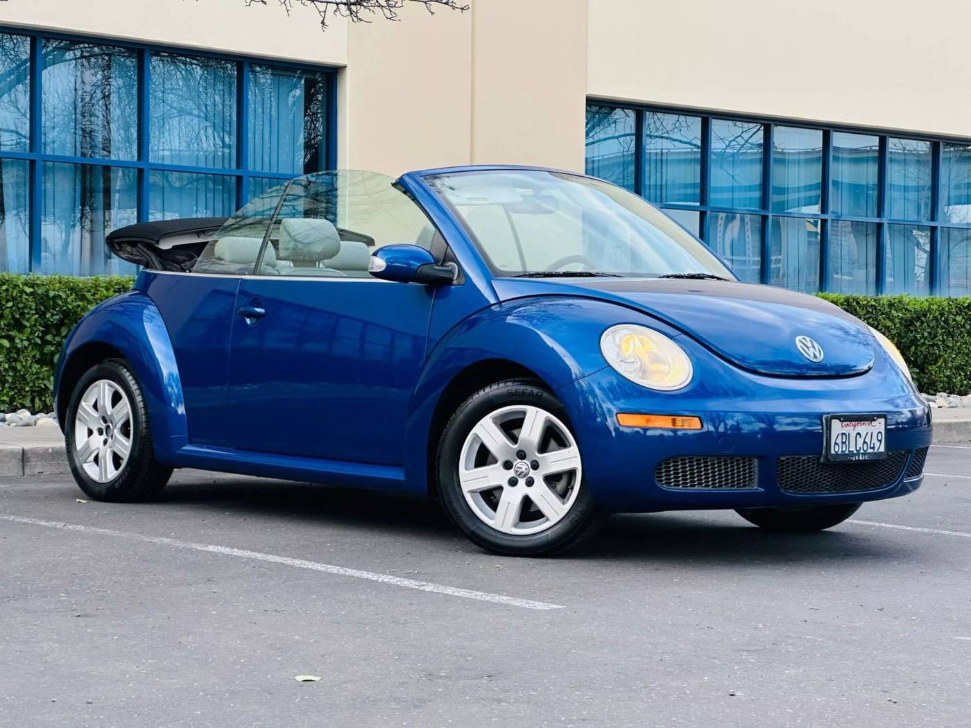 2007 Volkswagen New Beetle Base — Convertible — 41,695 mi — West Sacramento, CA