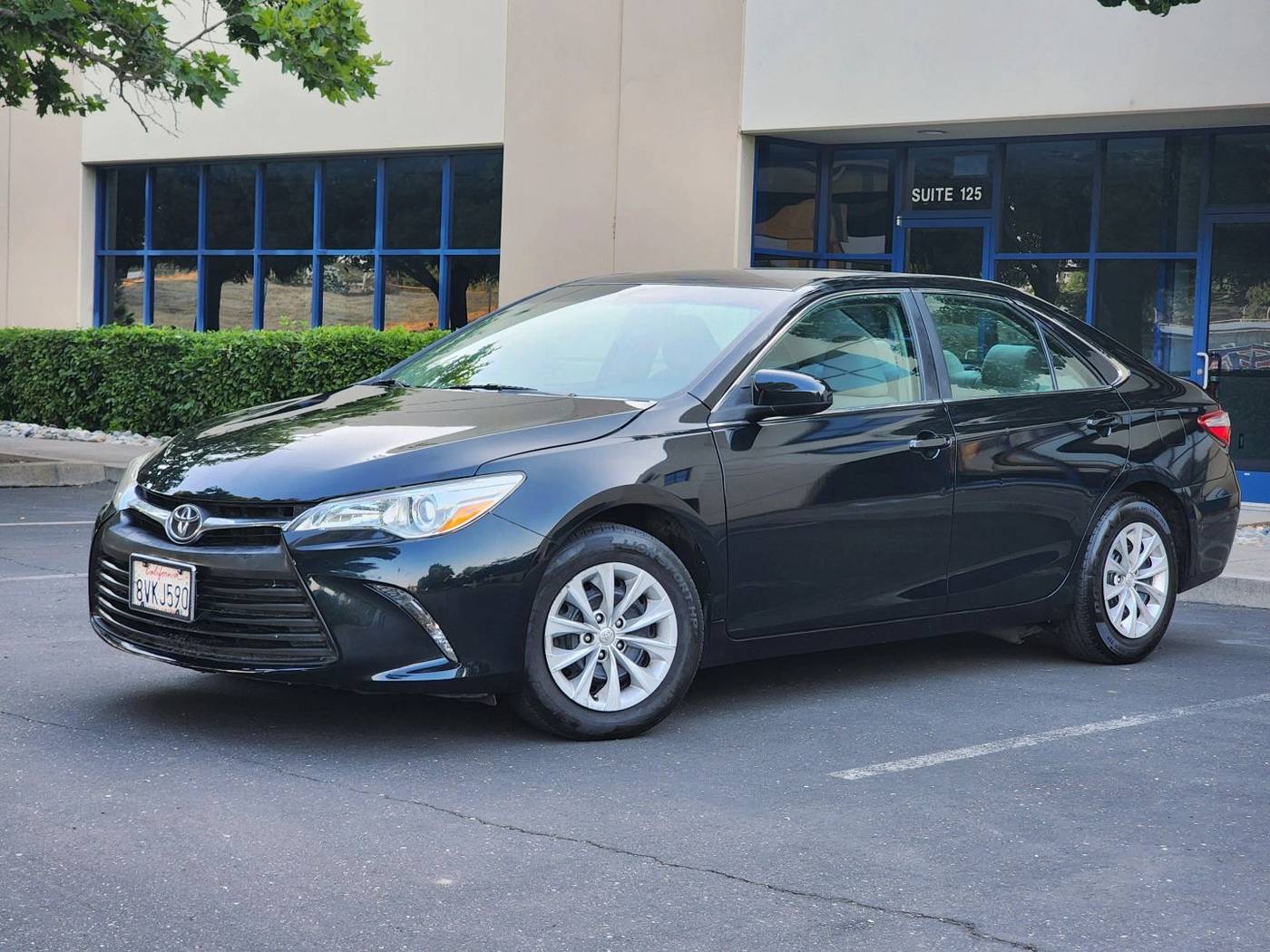 2015 Toyota Camry LE — Sedan — 124,269 mi — west sacramento, CA