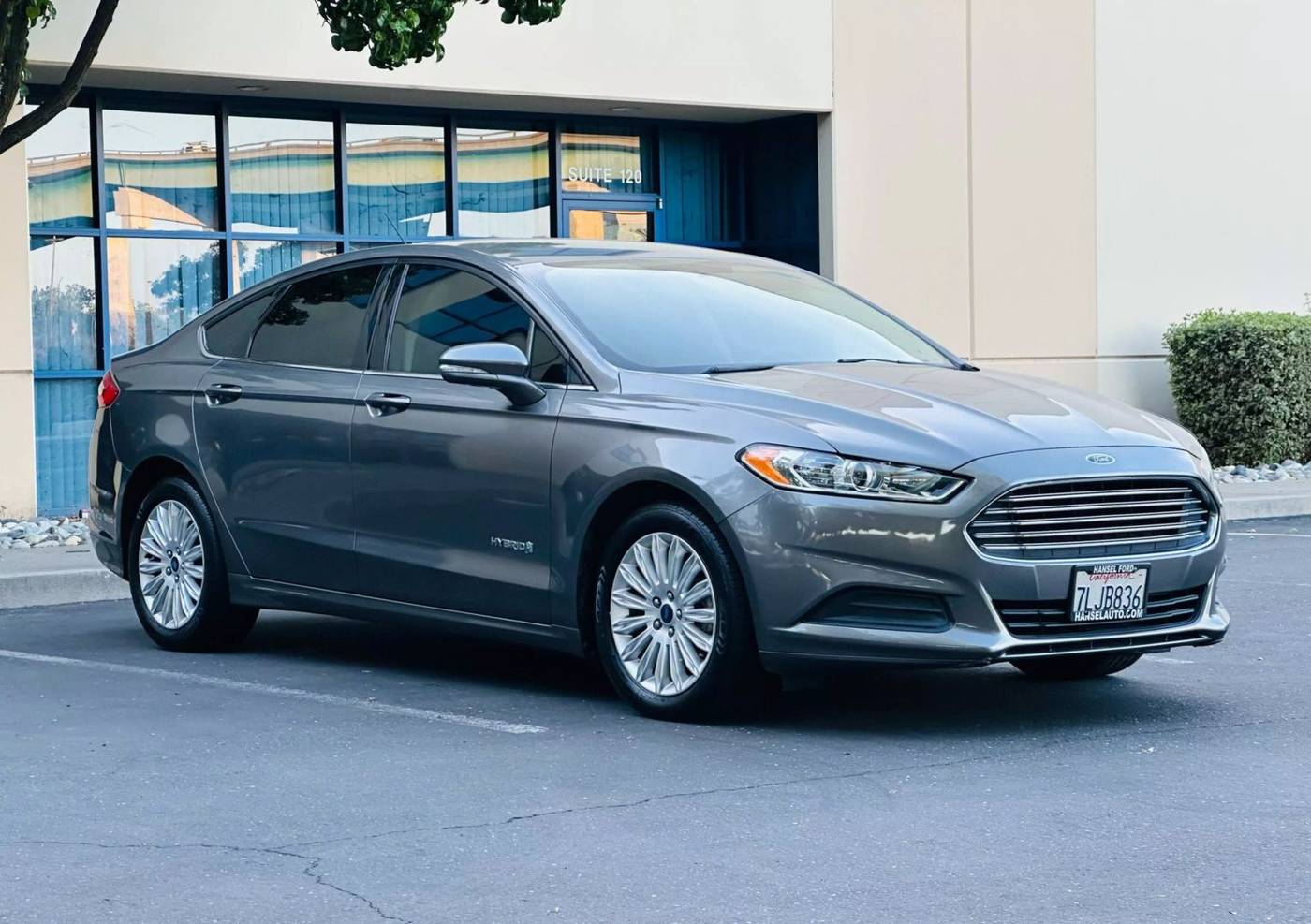 2014 Ford Fusion Hybrid SE — Sedan — 121,873 mi — West Sacramento, CA