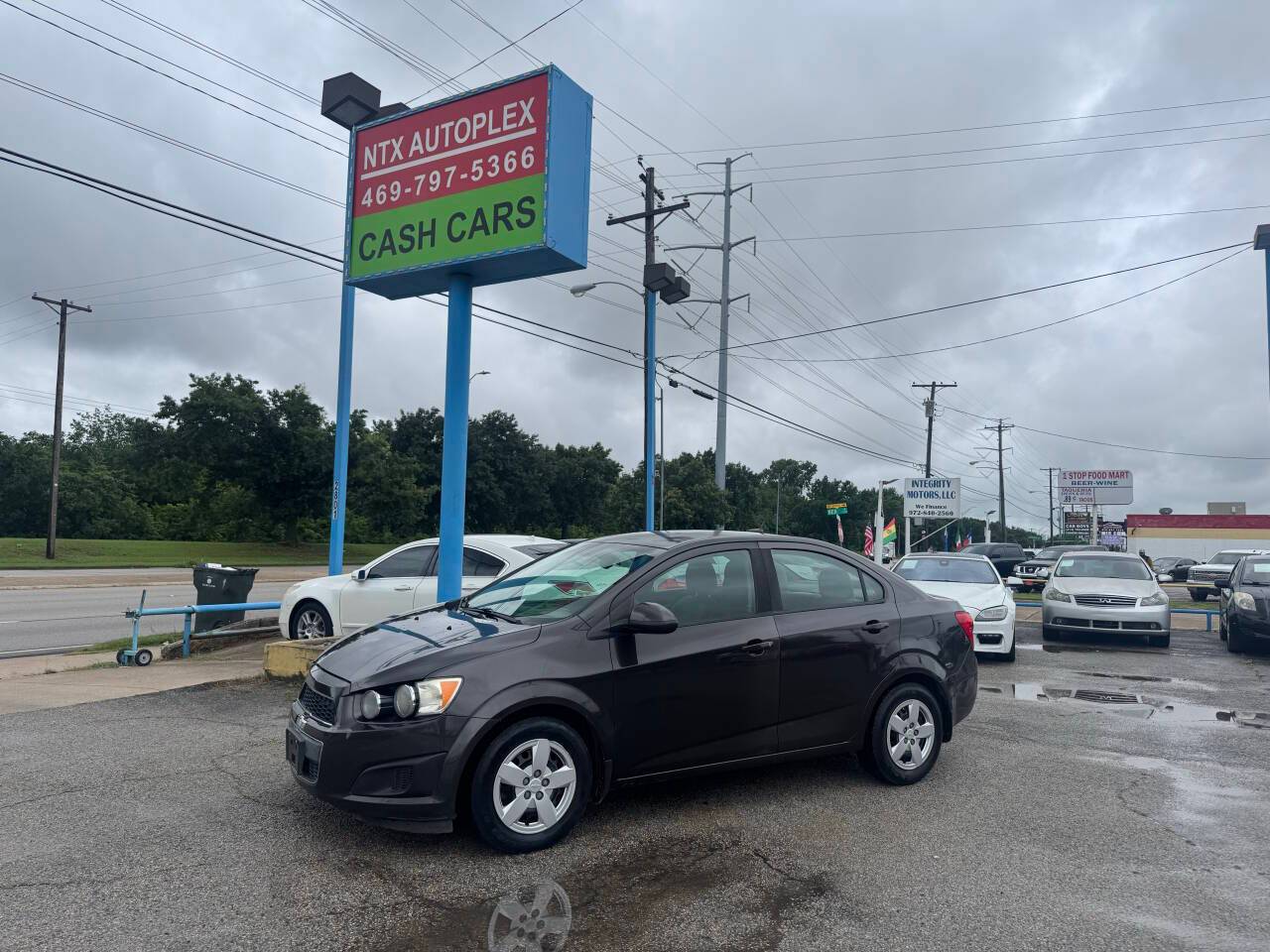 2013 Chevrolet Sonic LS — Sedan — 137,113 mi — Garland, TX