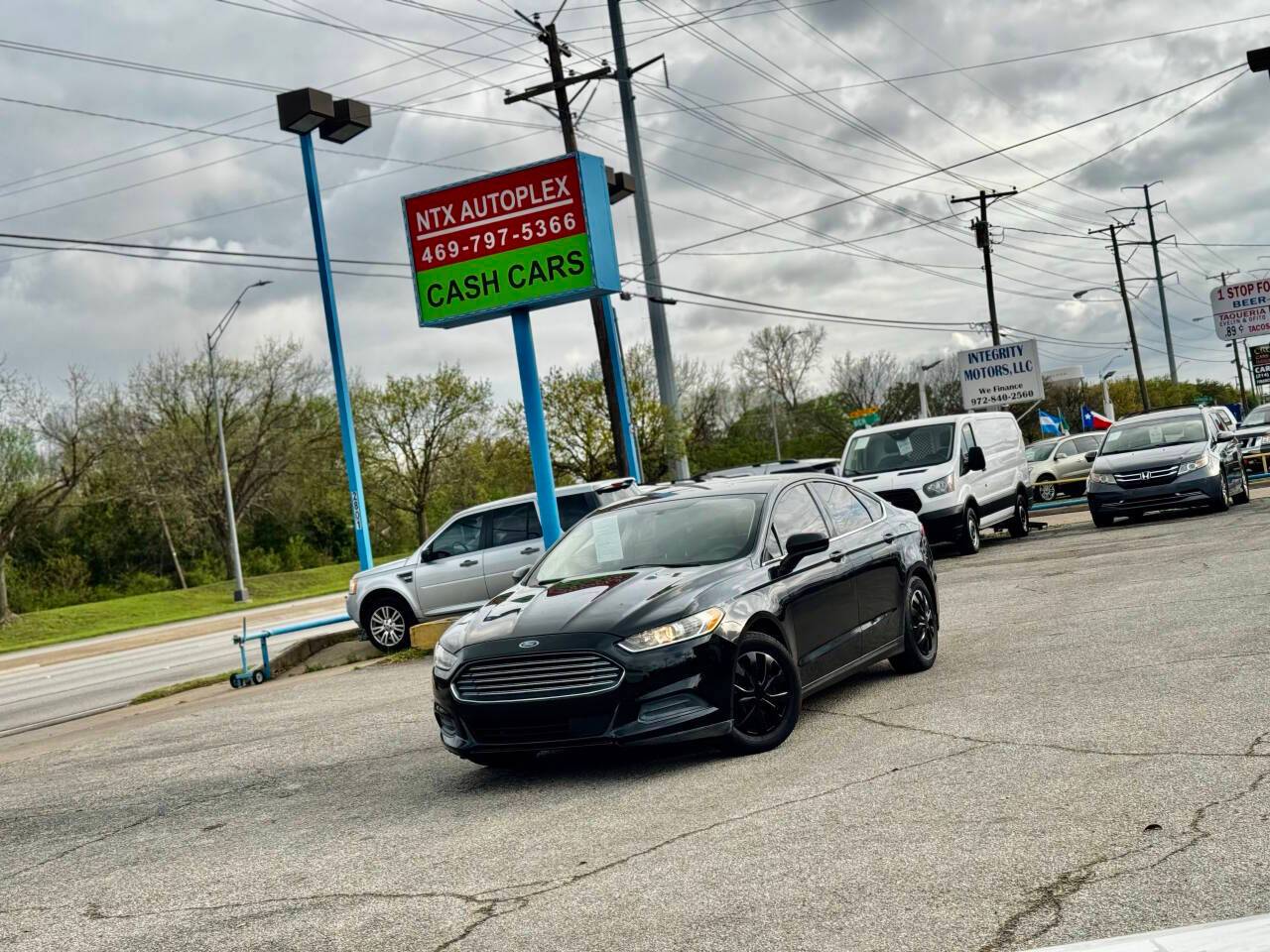 2013 Ford Fusion S — Sedan — 156,264 mi — Garland, TX