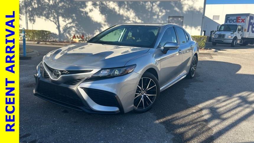 2023 Toyota Camry SE — Sedan — 13,859 mi — Lake Worth, FL