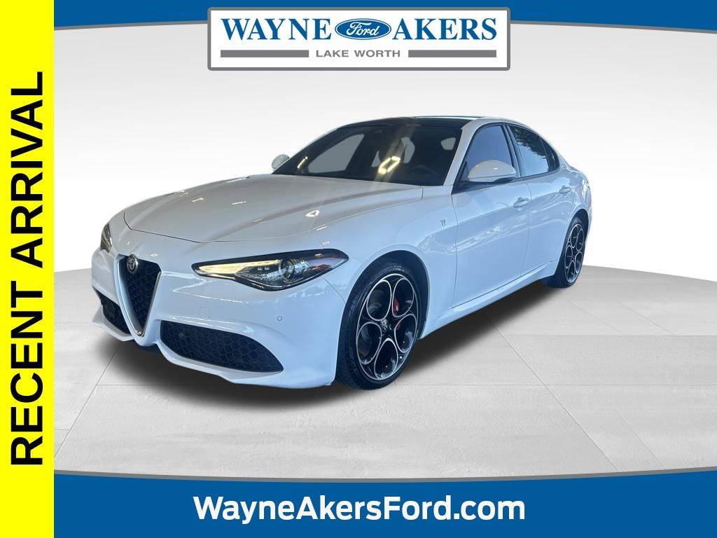 2022 Alfa Romeo Giulia Ti — Sedan — 25,681 mi — Lake Worth, FL