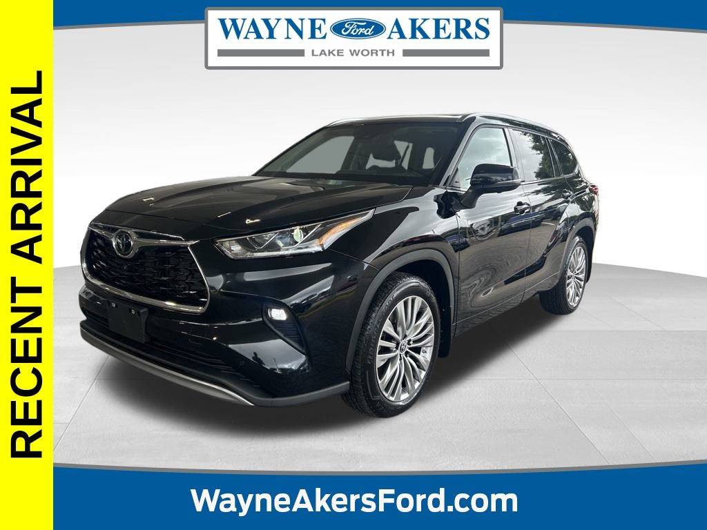 2023 Toyota Highlander Platinum — SUV — 18,027 mi — Lake Worth, FL